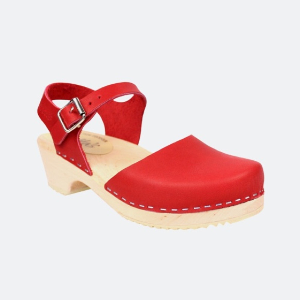 COPY - Lotta from Stockholm red clogs